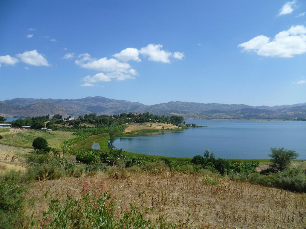 Lake Hayke and 13th century Istifanos Monastery